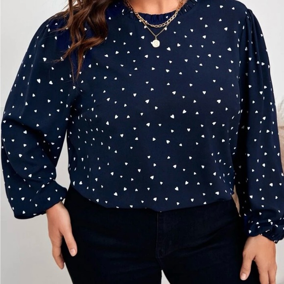 Women's Blouse plus size heart all over - Picture 5 of 8